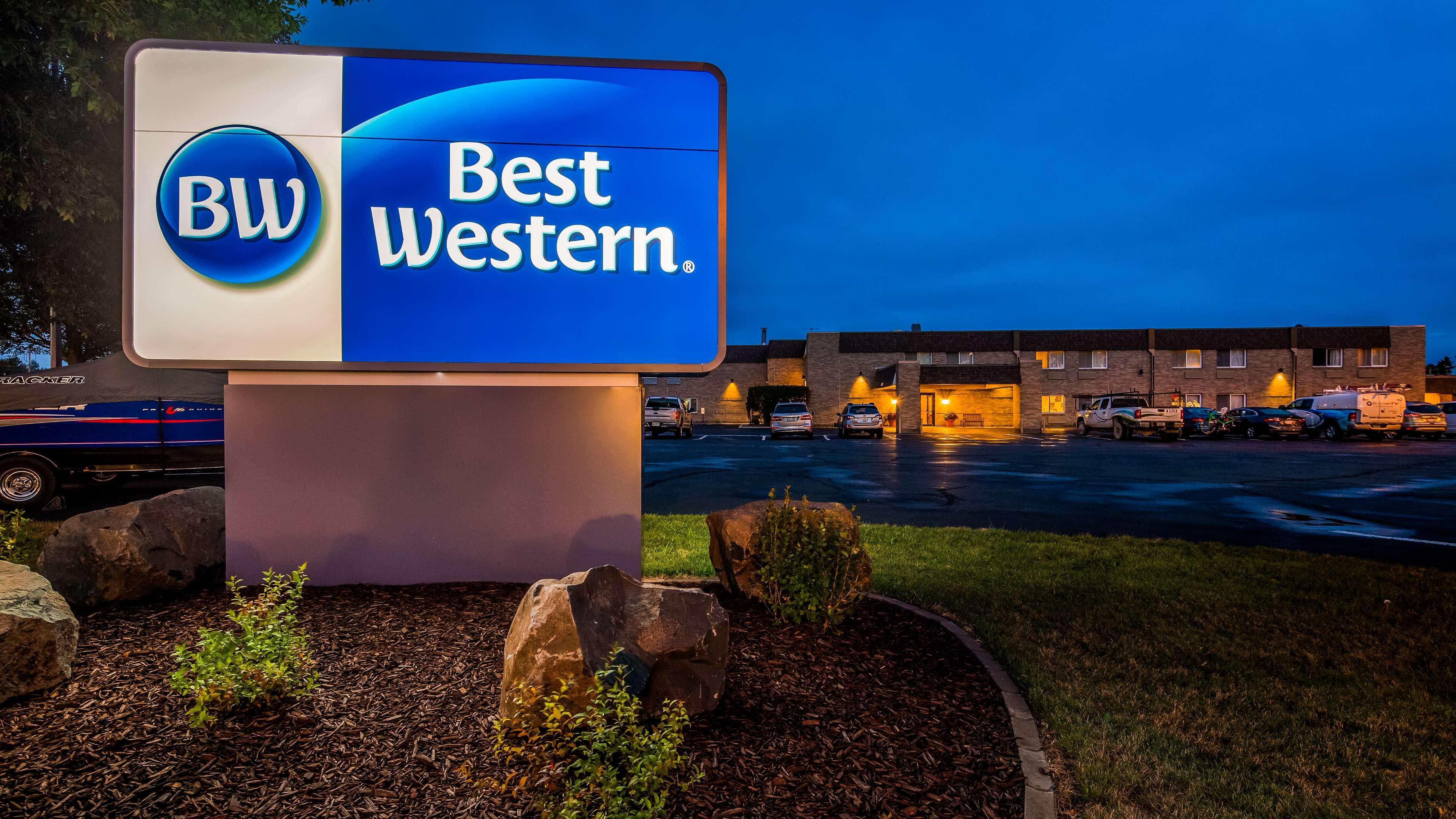 Best Western Inn Rice Lake Eksteriør bilde